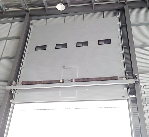 西峰工业滑升门