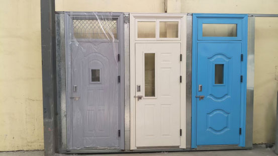 西峰学校教室门 西峰学校教室门