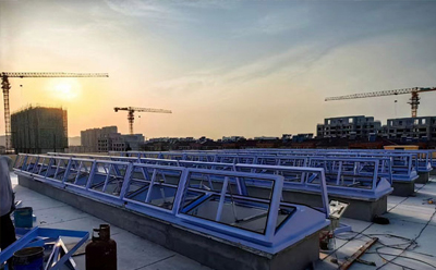 消防西峰排烟窗开启角度